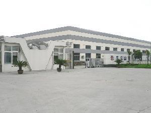 化纖面料的現(xiàn)代衣櫥 從基礎(chǔ)到時(shí)尚的全面解析